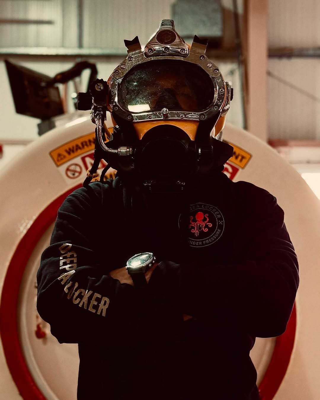 DEEPSEA Diver Zip hoodie – DeepSea Locker