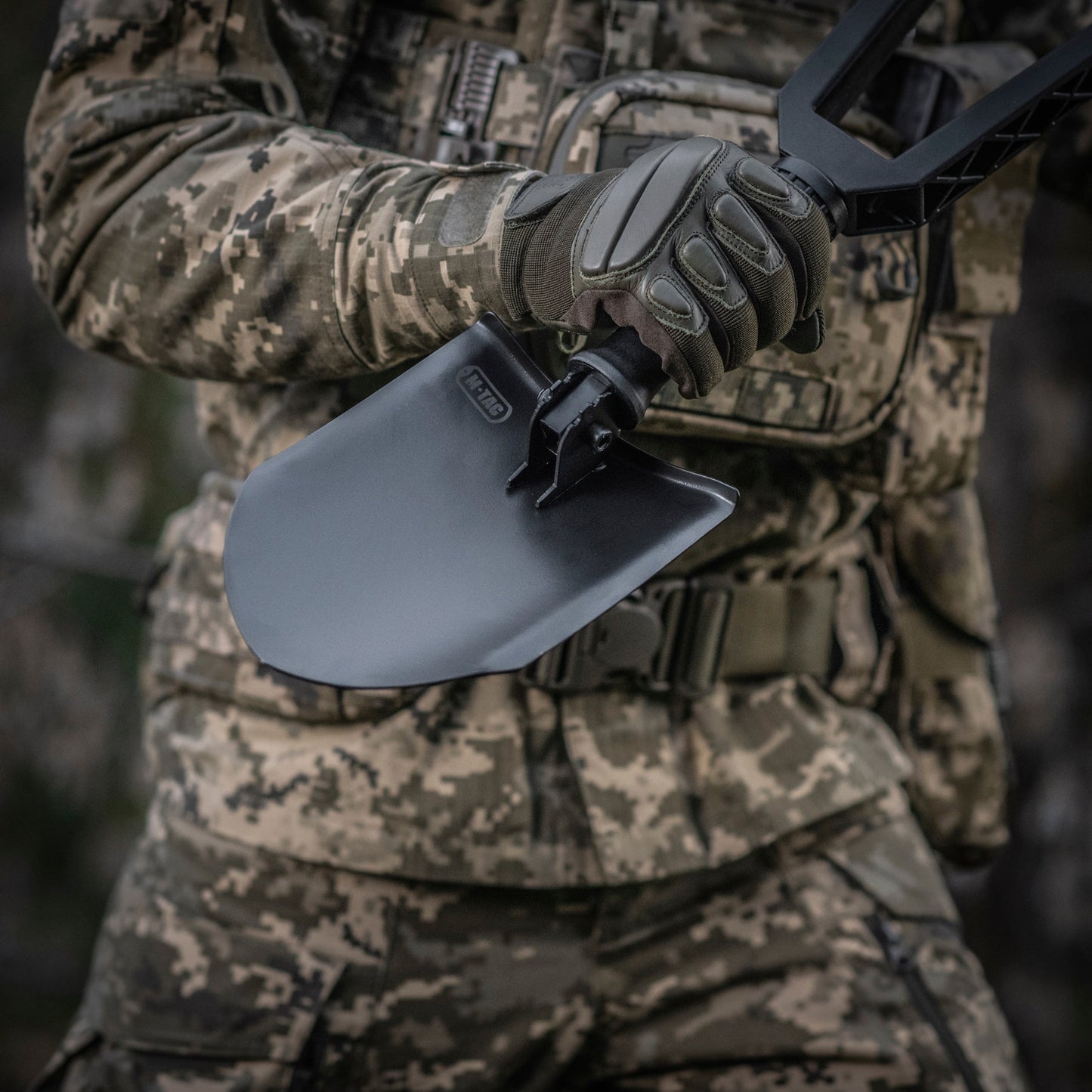M‑Tac Folding Shovel with Carry Case