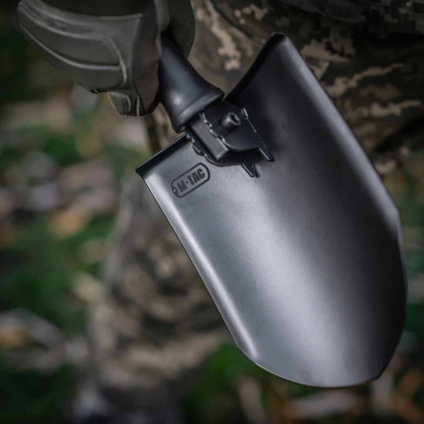 M‑Tac Folding Shovel with Carry Case