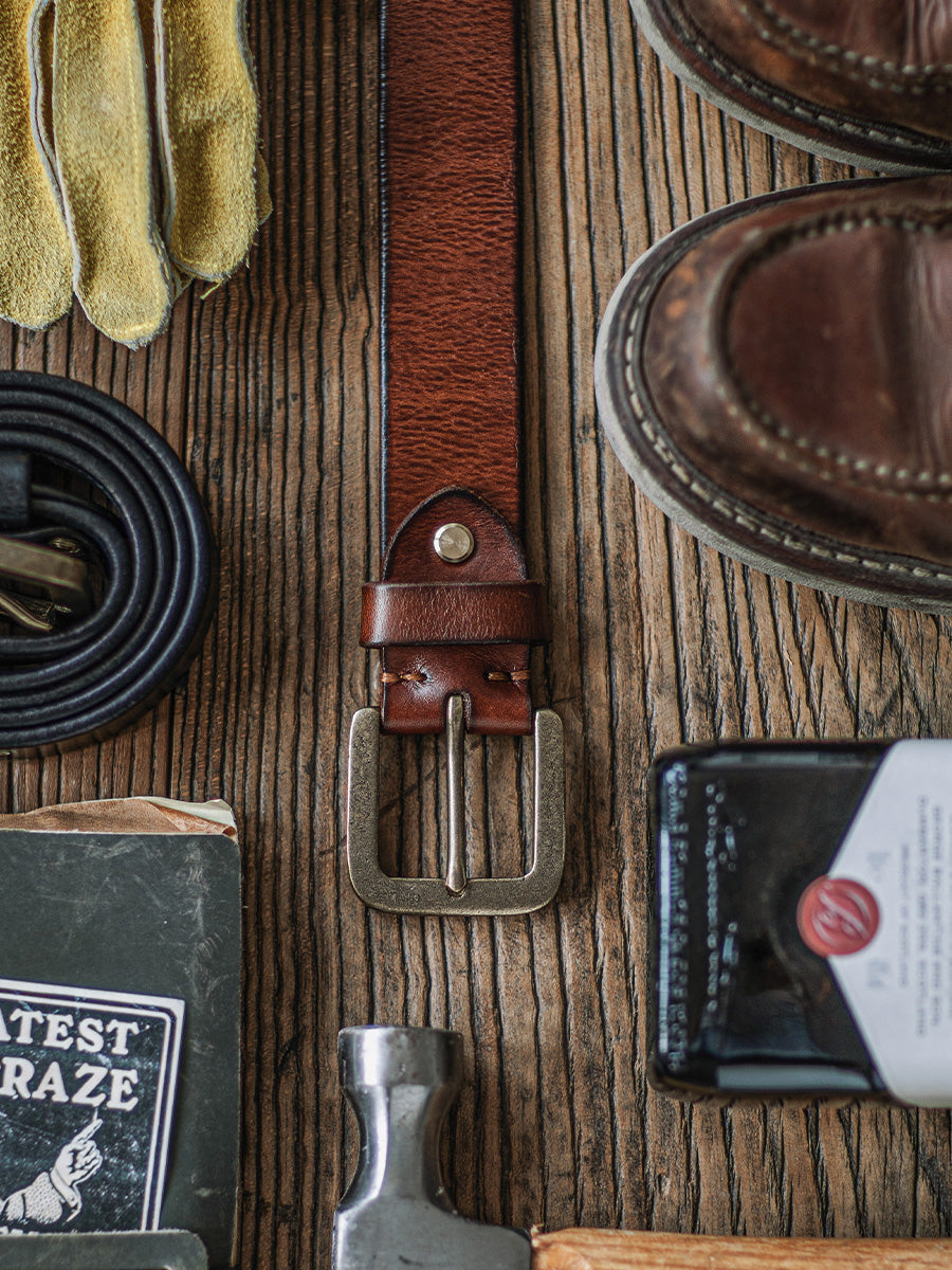 DISTRESSED LEATHER BELT